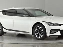 White Used 2023 Kia EV6 GT-Line SUV | £29,950 (Fair price)