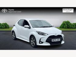 White Used 2024 Toyota Yaris Hybrid Hatchback | £19,427 (Fair price)