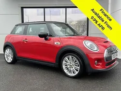 Chili red Used 2020 Mini Cooper SE Hatch Hatchback | £10,495 (Fair price)