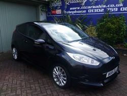 Black Used 2015 Ford Fiesta Zetec Hatchback | £3,995 (Fair price)