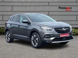Moonstone grey Used 2018 Vauxhall Grandland X Sport SUV | £9,495 (Fair price)
