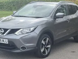Grey Used 2016 Nissan Qashqai N-Connecta SUV | £6,700 (Good price)