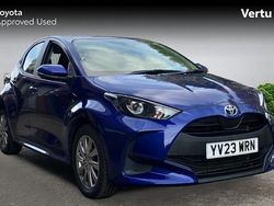 Blue Used 2023 Toyota Yaris Hybrid Hatchback | £15,846 (Good price)