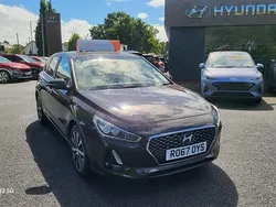 Brown Used 2017 Hyundai i30 Premium Hatchback | £10,698 (Expensive)