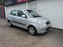 Silver Used 2010 Kia Picanto 2 Hatchback | £4,995 (A bit pricey)