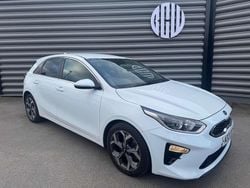 White Used 2021 Kia Ceed Hatchback | £9,500 (Super price)
