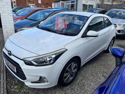 White Used 2015 Hyundai i20 SE Coupe | £7,250 (Expensive)