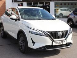 White Used 2021 Nissan Qashqai Acenta Premium SUV | £16,588 (Good price)