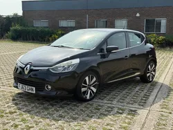Black Used 2013 Renault Clio IV Dynamique Hatchback | £3,645 (Fair price)