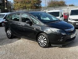 Black Used 2014 Vauxhall Zafira MPV | £2,995 (Super price)