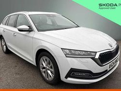 White Used 2024 Skoda Octavia SE L Estate | £21,000 (Fair price)