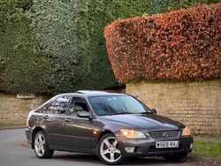 Grey Used 2000 Lexus IS200 Sedan | £3,450