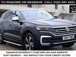 Black Used 2018 VW Touareg R-line SUV | £23,970 (Expensive)