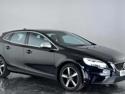 Used 2019 Volvo V40 R-Design Estate | £11,450 (Fair price)