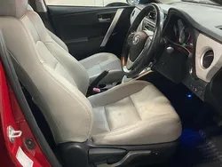 Red Used 2014 Toyota Auris Hybrid Estate | £7,990 (Fair price)