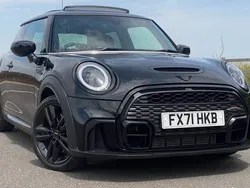 Midnight black Used 2021 Mini Cooper S Hatch Hatchback | £18,790 (Fair price)