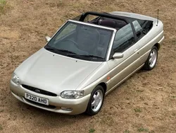 Gold Used 1996 Ford Escort Cabriolet Cabriolet | £3,495