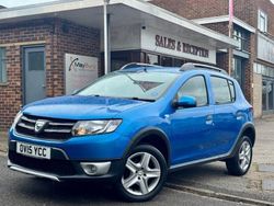 Blue Used 2015 Dacia Sandero Lauréate Hatchback | £5,295 (Fair price)