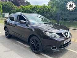 Black Used 2017 Nissan Qashqai Tekna SUV | £10,995 (Fair price)