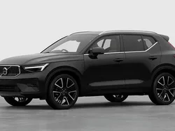 Onyx black New 2025 Volvo XC40 Ultra SUV | £45,960 (Fair price)