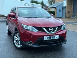 Red Used 2015 Nissan Qashqai Acenta SUV | £5,790 (Good price)