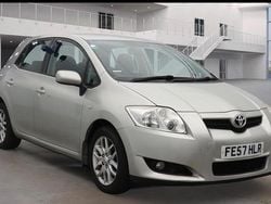 Silver Used 2007 Toyota Auris Hatchback | £3,990 (Fair price)