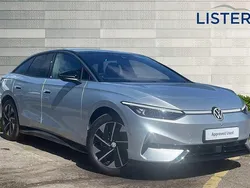 Scale silver metallic black roof Used 2024 VW ID.7 Pro Sedan | £31,900 (Fair price)