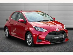 Scarlet flare Used 2023 Toyota Yaris Hybrid Hatchback | £16,995 (Fair price)