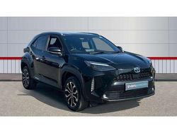 Black Used 2021 Toyota Yaris Hybrid Design SUV | £19,030 (Fair price)