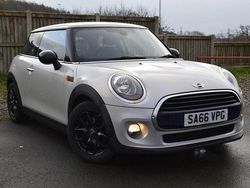 Silver Used 2016 Mini Cooper Hatch Hatchback | £8,750 (Fair price)