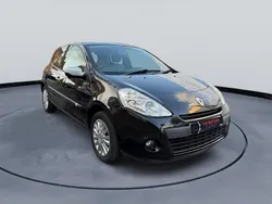 Black Used 2009 Renault Clio II Hatchback | £1,350 (Fair price)