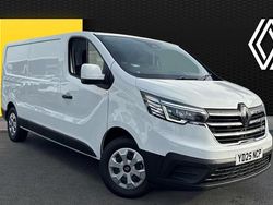 White New 2025 Renault Trafic Van | £20,995 (Good price)