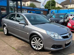Silver Used 2008 Vauxhall Vectra SRi Hatchback | £2,480 (A bit pricey)
