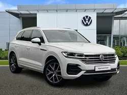 Pure white Used 2019 VW Touareg R-line SUV | £29,495 (Fair price)