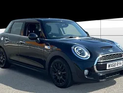 Black Used 2018 Mini Cooper S Hatch Hatchback | £10,928 (Fair price)