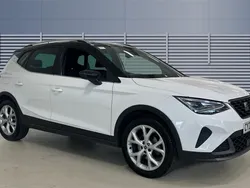 White Used 2022 Seat Arona FR SUV | £15,130 (Fair price)