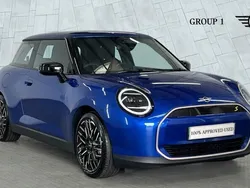 Blue Used 2025 Mini Cooper SE Hatch Hatchback | £27,990