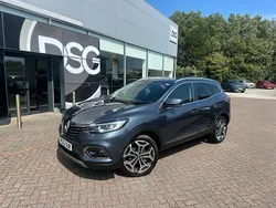 Titanium grey Used 2022 Renault Kadjar SUV | £18,495 (Expensive)