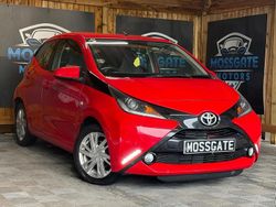 Red Used 2015 Toyota Aygo x-press Hatchback | £4,295 (Fair price)