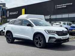 Pearl arctic white Used 2024 Renault Austral Techno Esprit Alpine SUV | £24,412 (Good price)