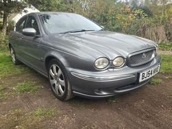 Grey Used 2004 Jaguar X-type SE Sedan | £895 (Fair price)