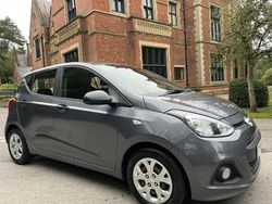 Grey Used 2015 Hyundai i10 Hatchback | £5,000 (Fair price)