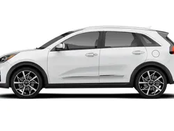 White Used 2022 Kia e-Niro 2 SUV | £12,490 (Good price)