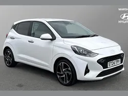White Used 2024 Hyundai i10 Premium Hatchback | £15,730 (Fair price)