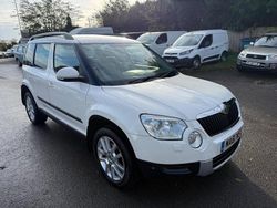 White Used 2011 Skoda Yeti Elegance SUV | £7,999 (Expensive)