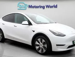 White Used 2022 Tesla Model Y Long Range SUV | £26,800 (Good price)