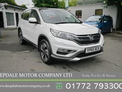 White Used 2015 Honda CR-V EX SUV | £14,490 (Fair price)