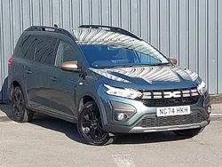 Green Used 2025 Dacia Jogger Extreme Estate | £22,298 (Fair price)