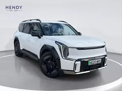 White New 2025 Kia EV9 2 SUV | £64,999 (Super price)