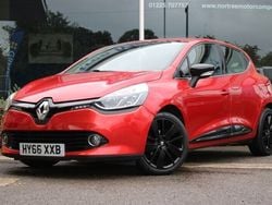 Red Used 2016 Renault Clio IV Dynamique Hatchback | £6,292 (Fair price)